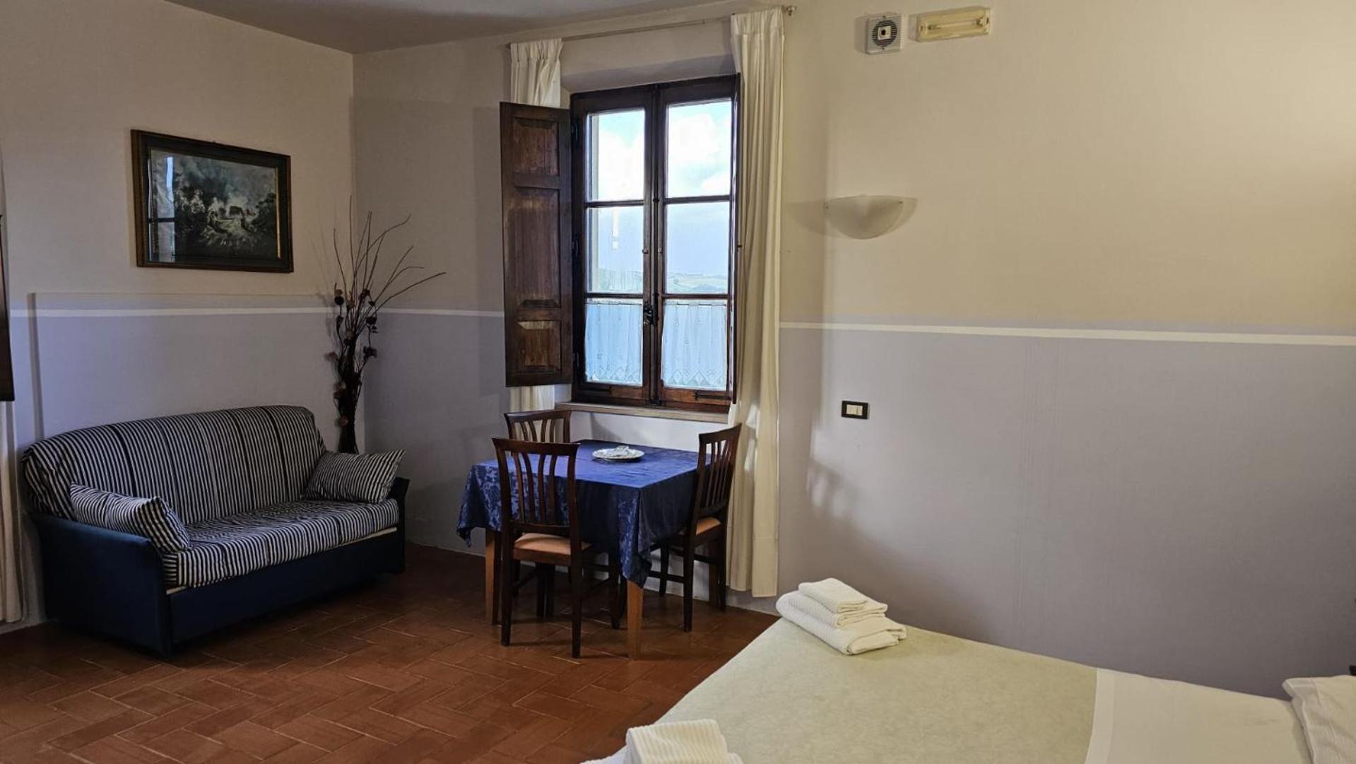 Hostal I Chiari Acquaviva  Exterior foto