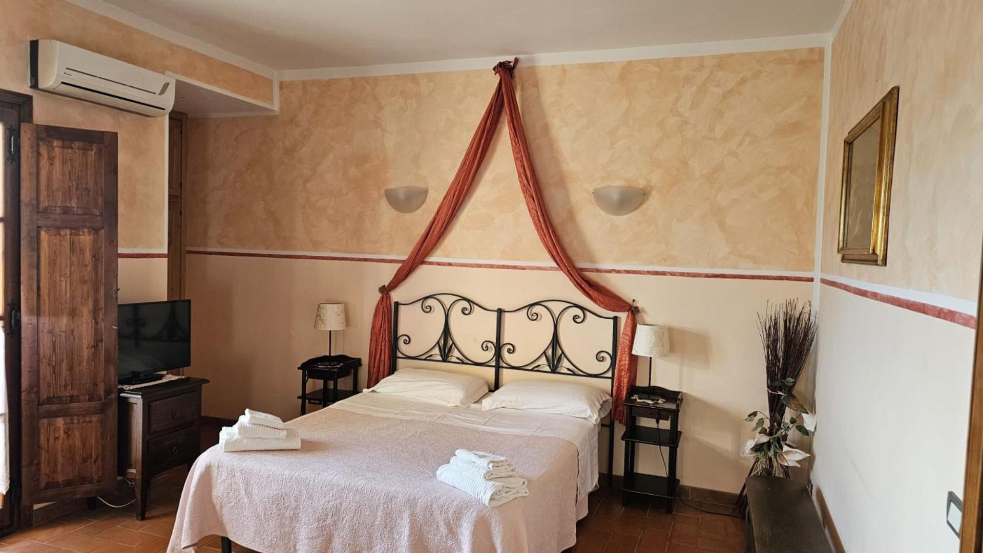 Hostal I Chiari Acquaviva  Exterior foto