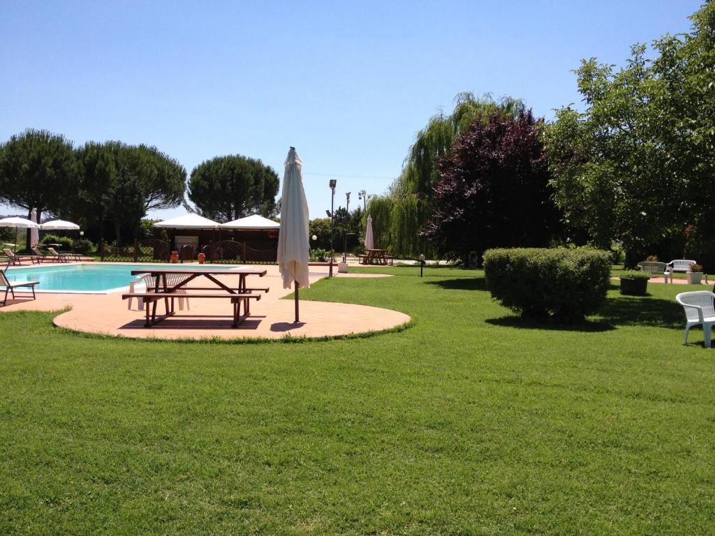 Hostal I Chiari Acquaviva  Exterior foto
